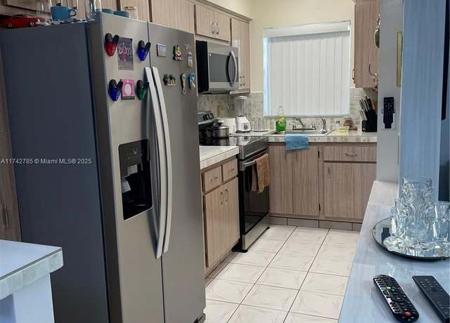Property at 181 NE 14th Ave Unit 23B, Hallandale Beach, FL 33009, 1 bed, 1 bath
