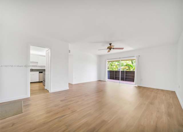 Property at 8335 SW 72nd Ave Unit 315D, Miami, FL 33143, 2 beds, 2 baths