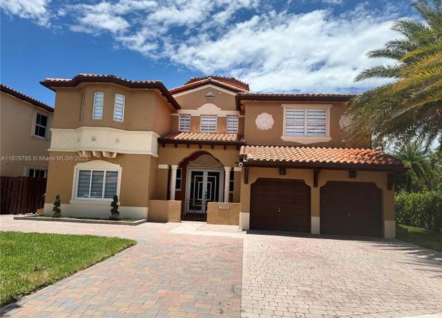 Property at 15445 SW 26th Ter, Miami, FL 33185, 4 beds, 4 baths
