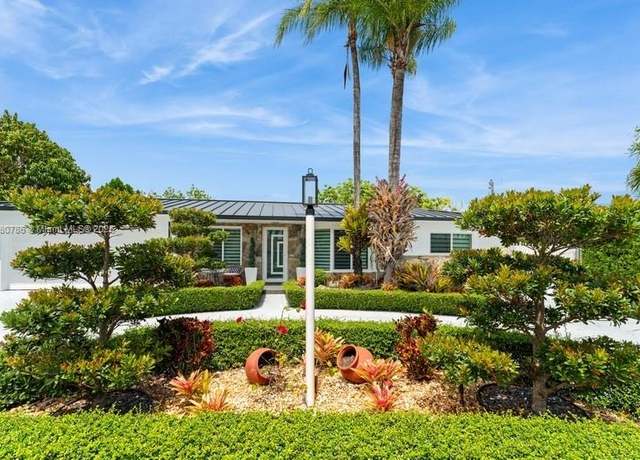 Property at 12555 SW 31st St, Miami, FL 33175, 4 beds, 4 baths