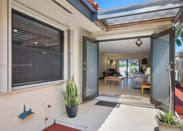 Property at 1114 SW 136th Pl, Miami, FL 33184, 3 beds, 2 baths
