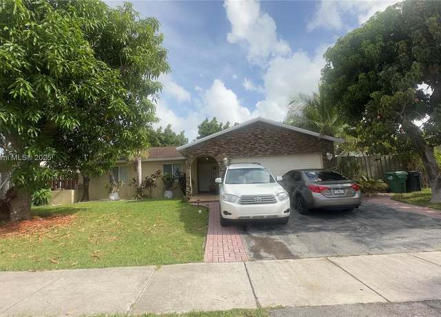 Property at 13212 SW 262nd Ter, Homestead, FL 33032, 3 beds, 2 baths