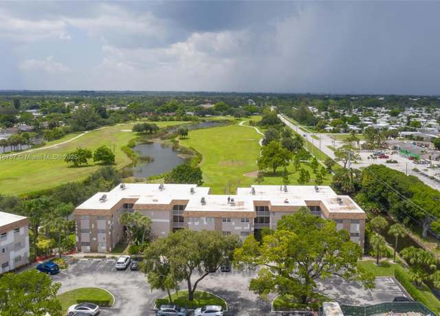 Property at 2431 SW 82nd Ave #203, Davie, FL 33324, 2 beds, 2 baths