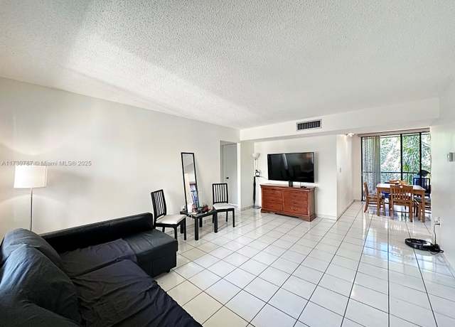 Property at 8065 SW 107th Ave #311, Miami, FL 33173, 3 beds, 2 baths