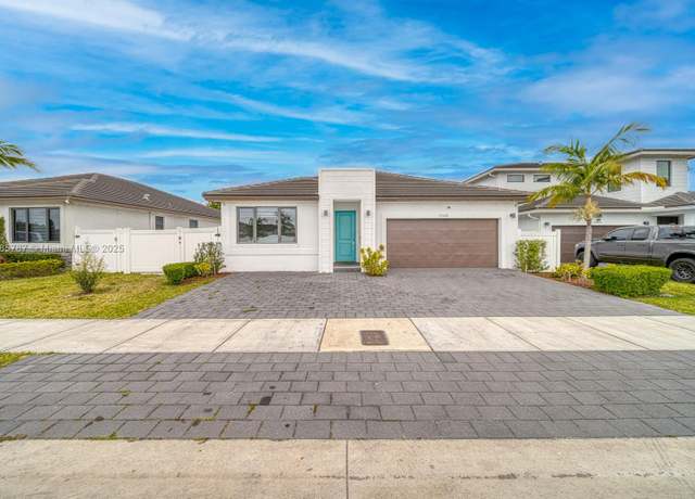 Property at 23214 SW 107th Ave, Homestead, FL 33032, 4 beds, 2.5 baths