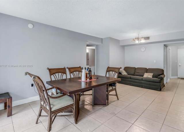 Property at 4235 N University Dr #115, Sunrise, FL 33351, 2 beds, 2 baths