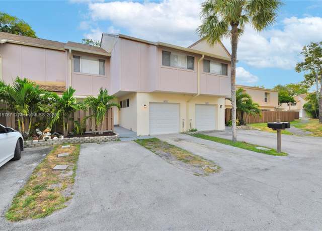 Property at 8211 NW 8th St #2, Plantation, FL 33324, 4 beds, 2.5 baths