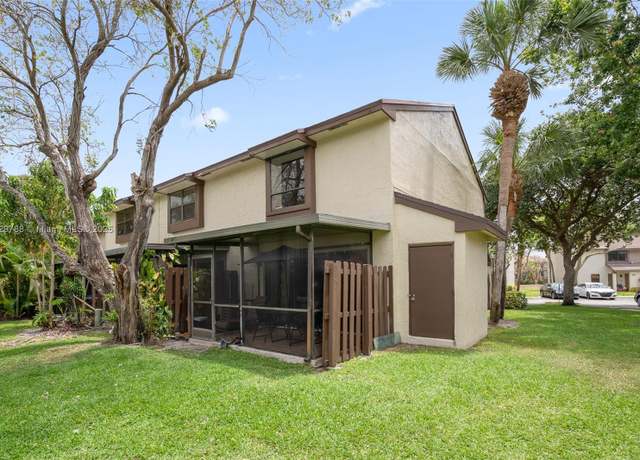 Property at 4902 NW 82nd Ave #2001, Lauderhill, FL 33351, 2 beds, 1.5 baths