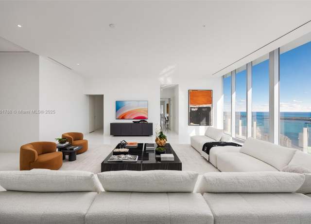 Property at 300 Biscayne Blvd Way Ph 5701, Miami, FL 33131, 5 beds, 6.5 baths