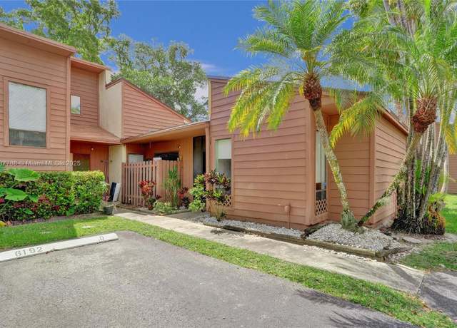 Property at 6192 Laurel Ln Unit D, Tamarac, FL 33319, 2 beds, 2 baths