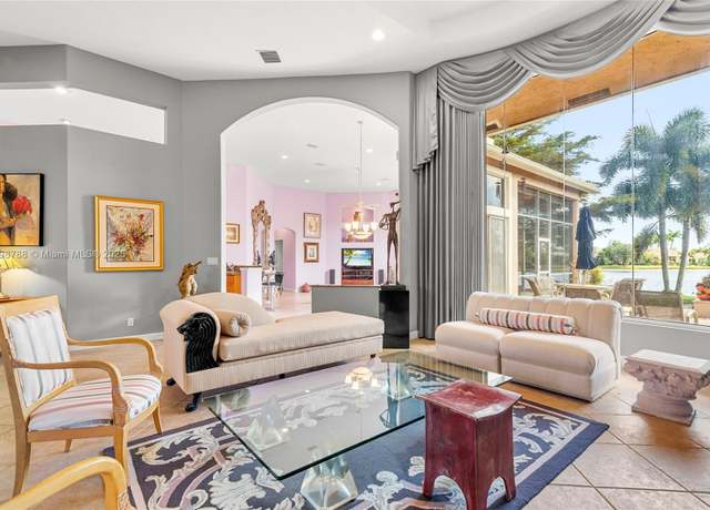 Property at 8100 Muirhead Cir, Boynton Beach, FL 33472, 4 beds, 3.5 baths