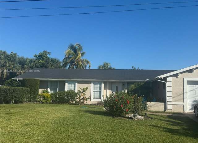 Property at 4706 25th Ave SW, Naples, FL 34116, 4 beds, 2 baths