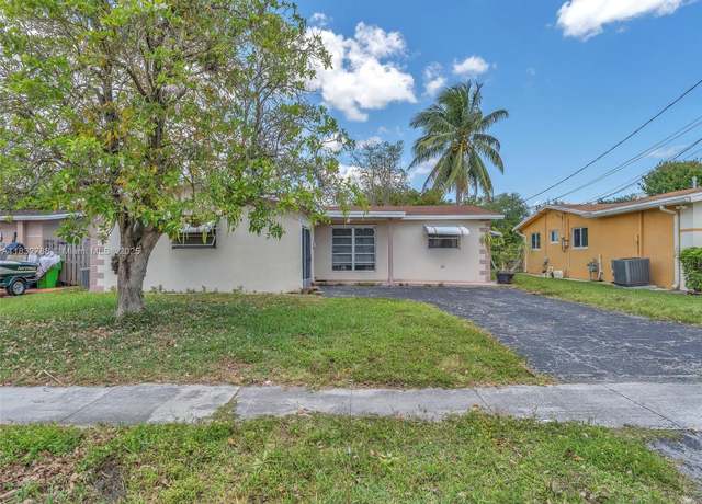 Property at 8363 NW 26th Pl, Sunrise, FL 33322, 3 beds, 2 baths