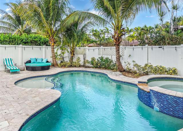 Property at 1631 N Andrews Sq, Fort Lauderdale, FL 33311, 3 beds, 2 baths