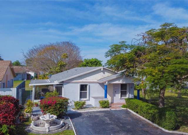 Property at 4208 SW 138th Ct, Miami, FL 33175, 3 beds, 2 baths
