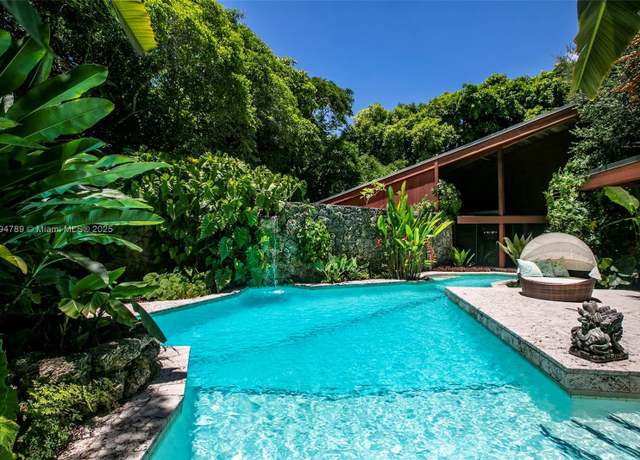 Property at 4895 SW 88th St, Miami, FL 33156, 3 beds, 3 baths