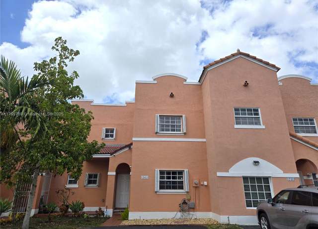 Property at 12423 NW 7th Ln, Miami, FL 33182, 3 beds, 2.5 baths