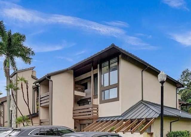 Property at 101 SW 96th Ter #204, Plantation, FL 33324, 3 beds, 2.5 baths