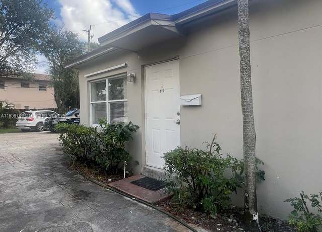 Property at 915 N 19th Ave, Hollywood, FL 33020, 3 beds, 3 baths