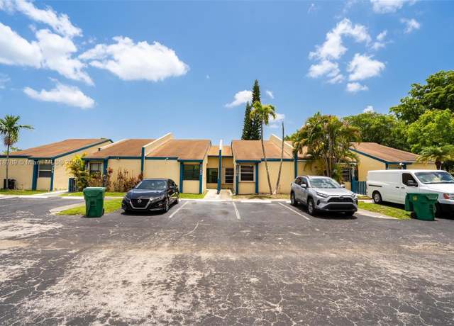 Property at 7382 NW 34th St, Lauderhill, FL 33319, 2 beds, 2 baths