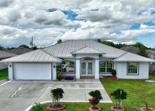 Property at 1019 SW California Blvd, Port St Lucie, FL 34953, 2 beds, 3 baths