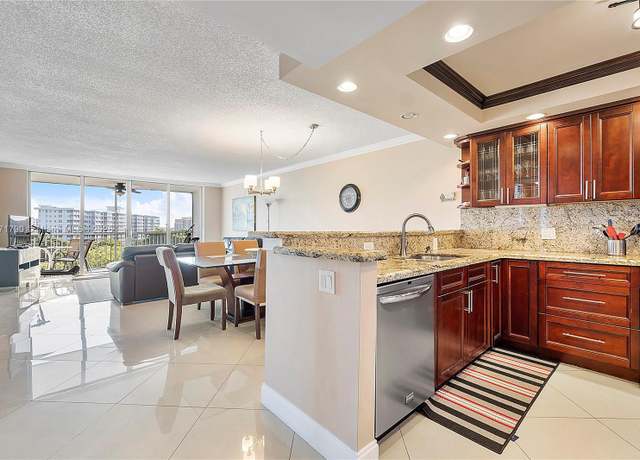 Property at 2940 N Course Dr #712, Pompano Beach, FL 33069, 3 beds, 2 baths