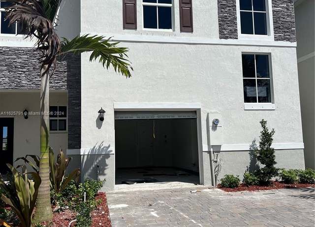 Property at 1769 SE 7th Ter, Homestead, FL 33034, 3 beds, 2.5 baths