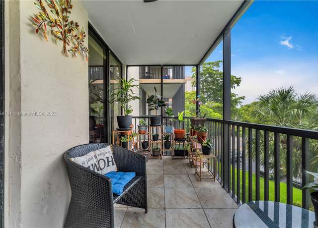 Property at 900 NE 195th St #317, Miami, FL 33179, 2 beds, 2 baths