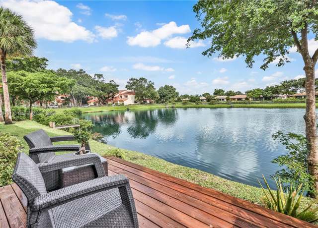 Property at 3507 Emerald Oaks Dr #1804, Hollywood, FL 33021, 2 beds, 2 baths
