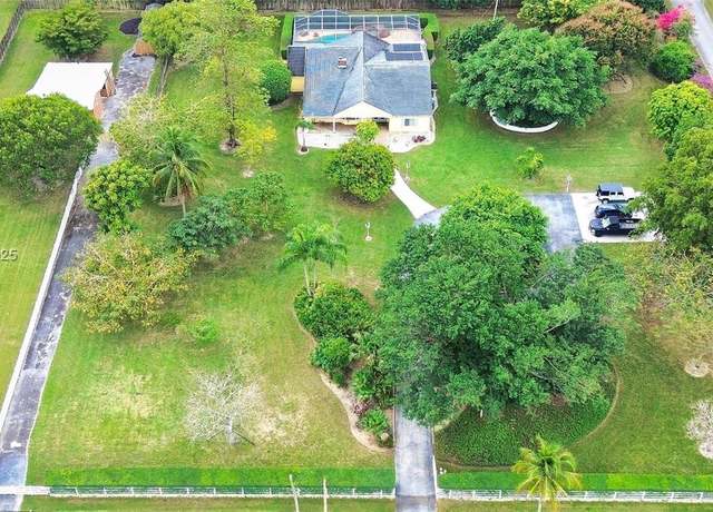 Property at 19280 SW 304th St, Homestead, FL 33030, 5 beds, 3 baths