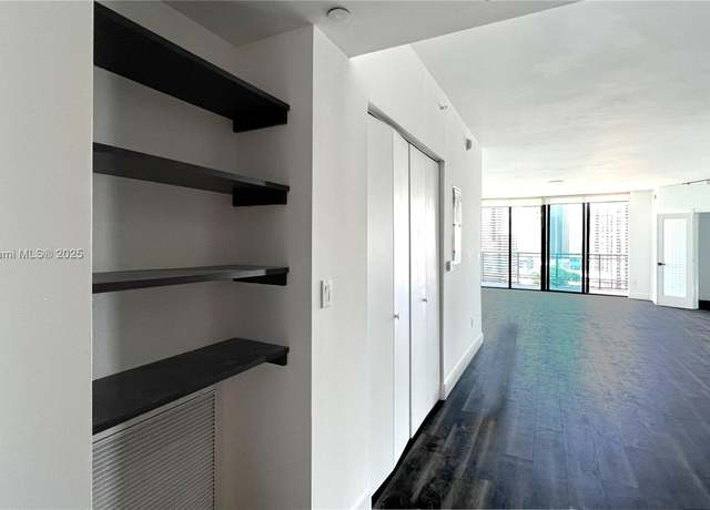 Property at 350 S Miami Ave #2401, Miami, FL 33130, 3 beds, 2 baths