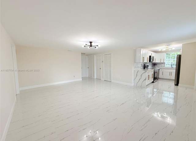 Property at 4340 SW 19th St, West Park, FL 33023, 5 beds, 4 baths