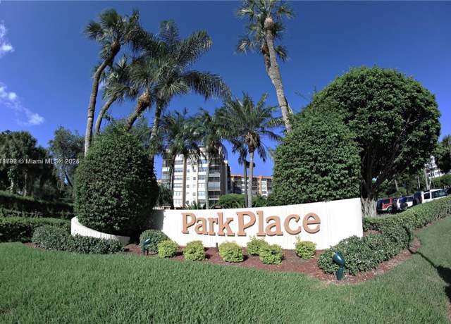 Property at 1000 Saint Charles Pl #406, Pembroke Pines, FL 33026, 1 bed, 1.5 baths