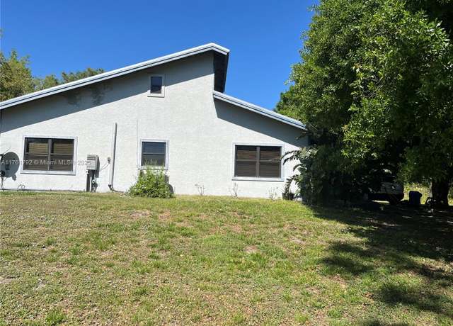 Property at 21210 Glades Cut Off Rd, Port St. Lucie, FL 34987, 4 beds, 2 baths