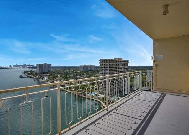 Property at 11111 Biscayne Blvd Unit 21C, Miami, FL 33181, 2 beds, 2 baths