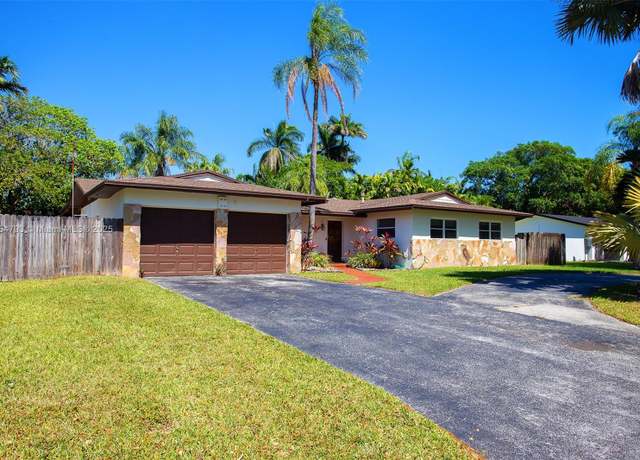 Property at 8865 SW 183rd Ter, Palmetto Bay, FL 33157, 3 beds, 2 baths