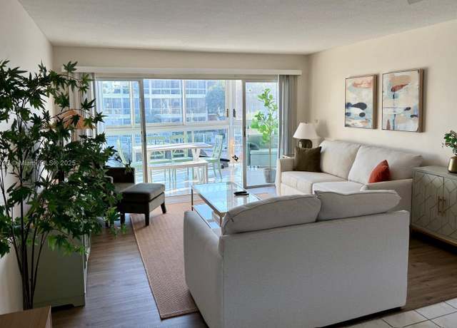 Property at 3000 NE 48th St #203, Fort Lauderdale, FL 33308, 1 bed, 1.5 baths