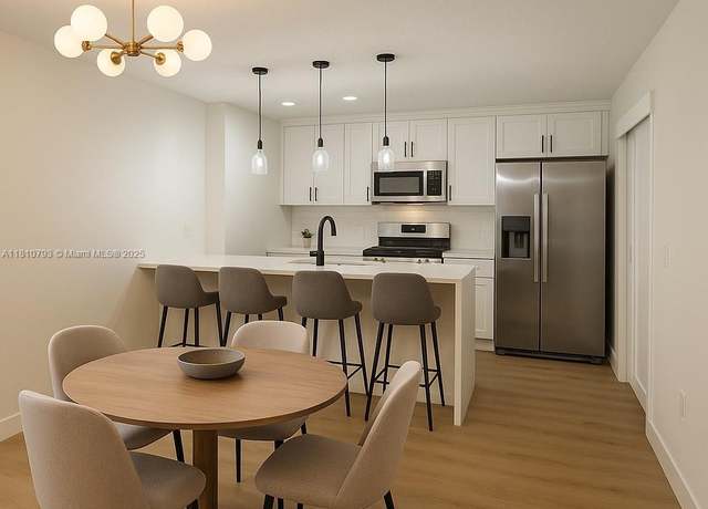 Property at 120 Heritage Way, West Palm Beach, FL 33407, 2 beds, 2.5 baths