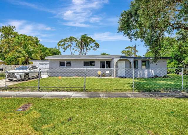 Property at 611 Carolina Ave, Fort Lauderdale, FL 33312, 5 beds, 2 baths