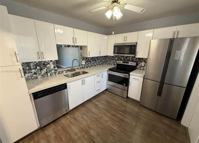 Property at 232 NE 12th Ave #201, Hallandale Beach, FL 33009, 2 beds, 2 baths