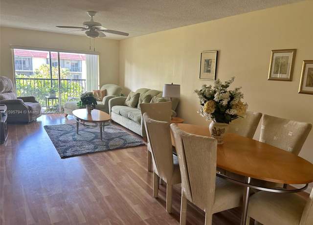 Property at 371 S Hollybrook Dr #308, Pembroke Pines, FL 33025, 2 beds, 2 baths