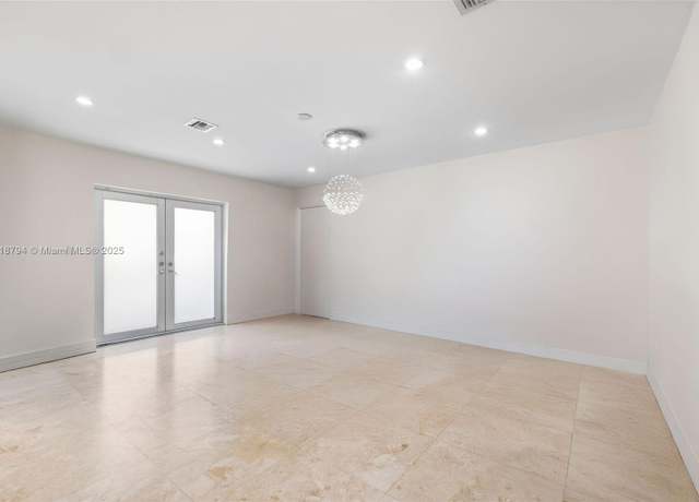 Property at 1601 Bay Rd #4, Miami Beach, FL 33139, 3 beds, 2 baths