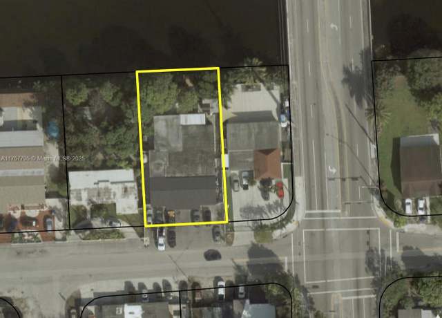 Property at 3211 NW 106th St, Miami, FL 33147, 6 beds, 4 baths