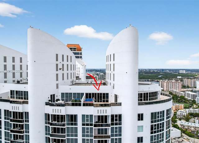 Property at 18201 Collins Ave Unit TS2 & TS3, Sunny Isles Beach, FL 33160, 4 beds, 4.5 baths
