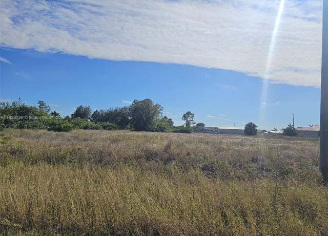 Property at 7645 17th Ter, La Belle, FL 33935