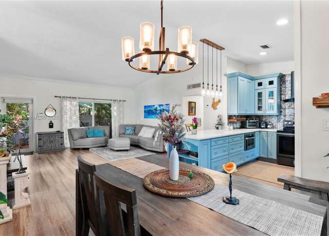 Property at 2900 Whitehead St Unit A, Miami, FL 33133, 2 beds, 2 baths