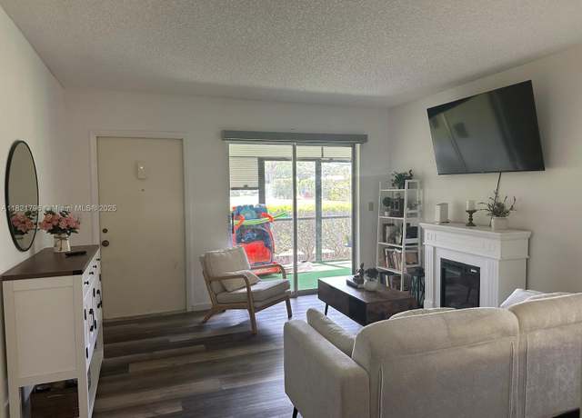 Property at 6447 Chasewood Dr Unit C, Jupiter, FL 33458, 2 beds, 2 baths