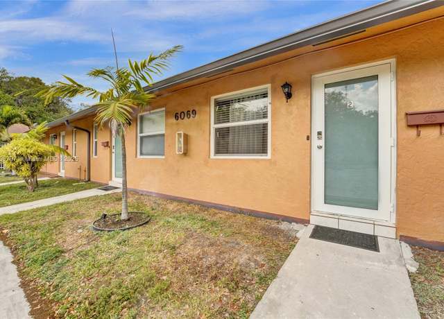 Property at 6069 SW 35th St, Miramar, FL 33023, 4 beds, 4 baths