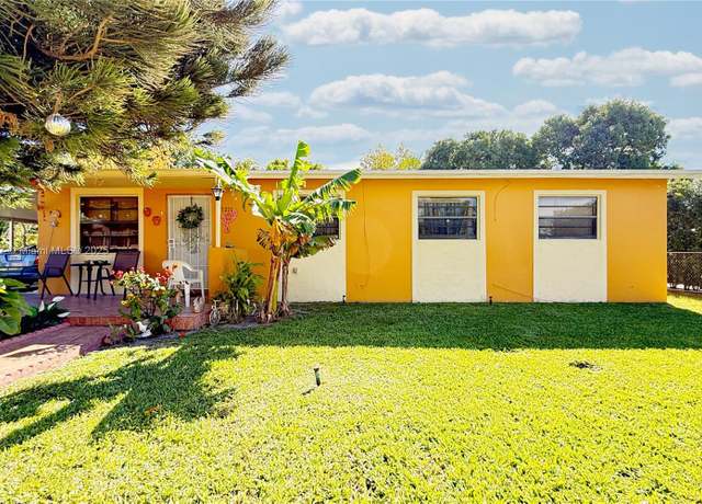 Property at 17221 NW 52nd Pl, Miami Gardens, FL 33055, 3 beds, 2 baths