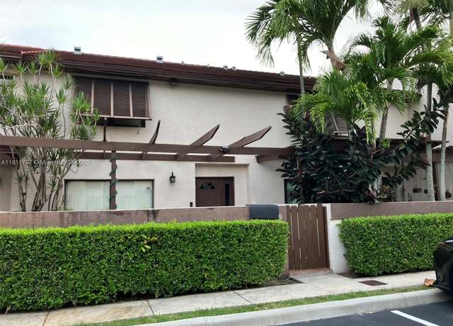 Property at 9059 SW 133rd Ct Unit E, Miami, FL 33186, 3 beds, 2.5 baths